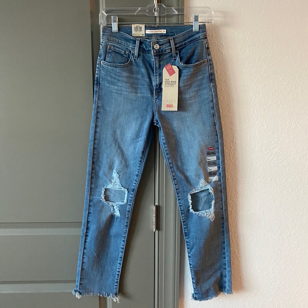 Levi’s 724 High Rise Straight Distressed Cropped